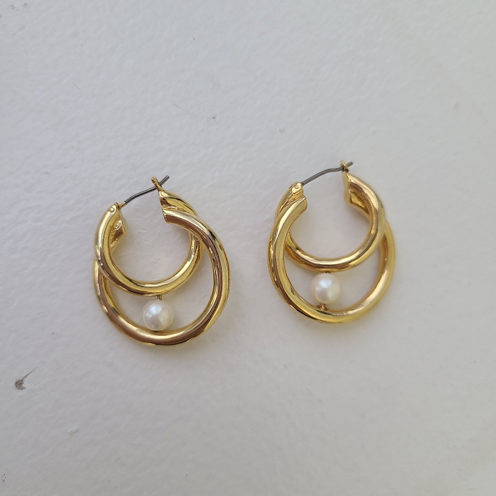 Pearl double hoop earrings
